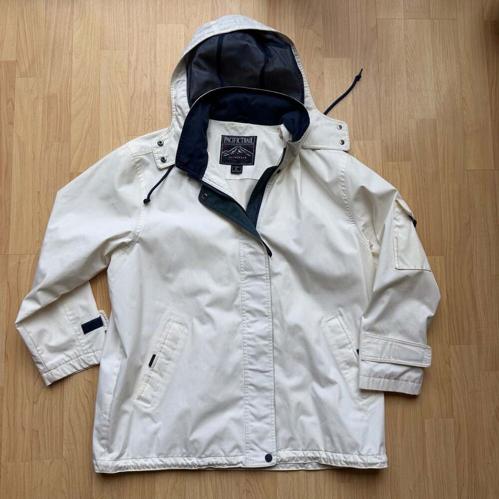 White Pacific Trail Shell Jacket Women’s Large